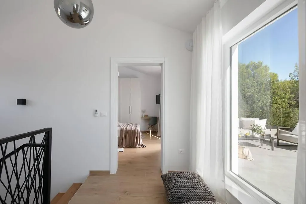 Moderne Luxusvilla Mali Dvor Mit Pool 500M Am Meer In Porec Tar-Vabriga 0*,