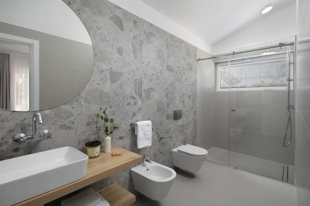 Moderne Luxusvilla Mali Dvor Mit Pool 500M Am Meer In Porec Tar-Vabriga 0*,  Croatia